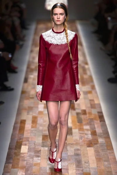 Look 48